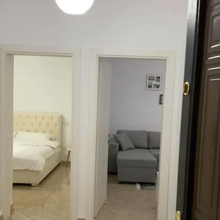 Apartment Es *